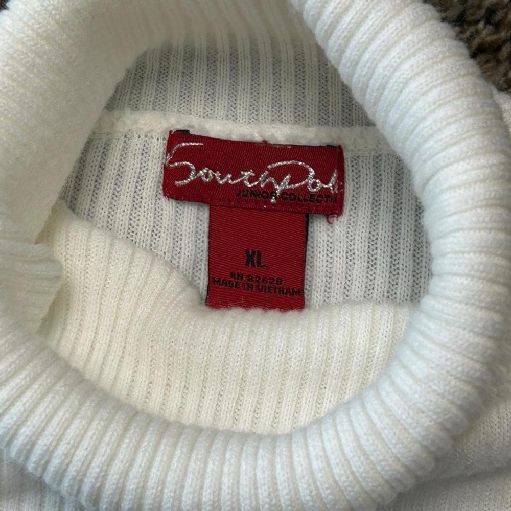 Southpole White Turtleneck Sweater XL | Y2K Streetwear | Junior Collection - Picture 2 of 8